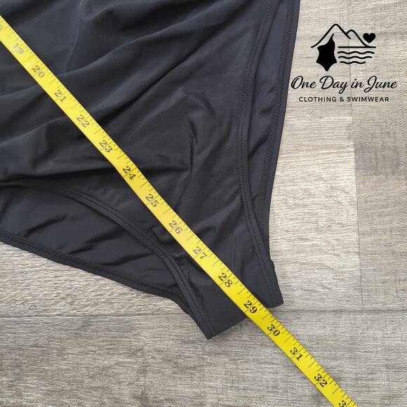 Cupshe Ruffle Shoulder Tie Back One Piece Swimsuit Size XL - Picture 6 of 7